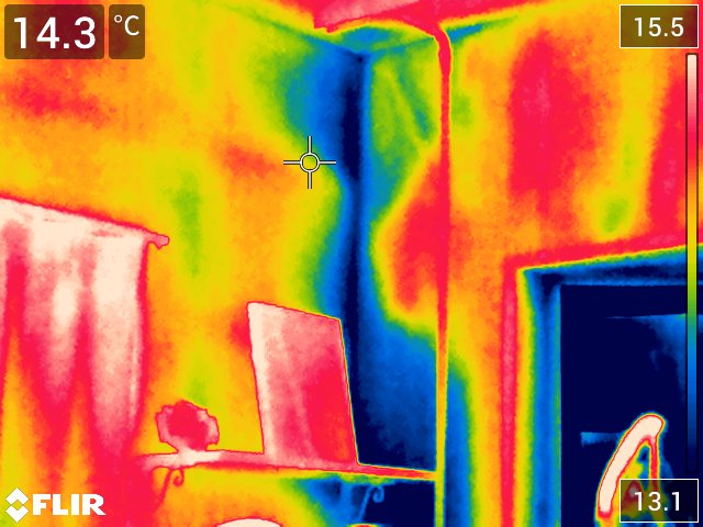 赤外線サーモグラフィーカメラを使用した雨漏り調査や外壁調査